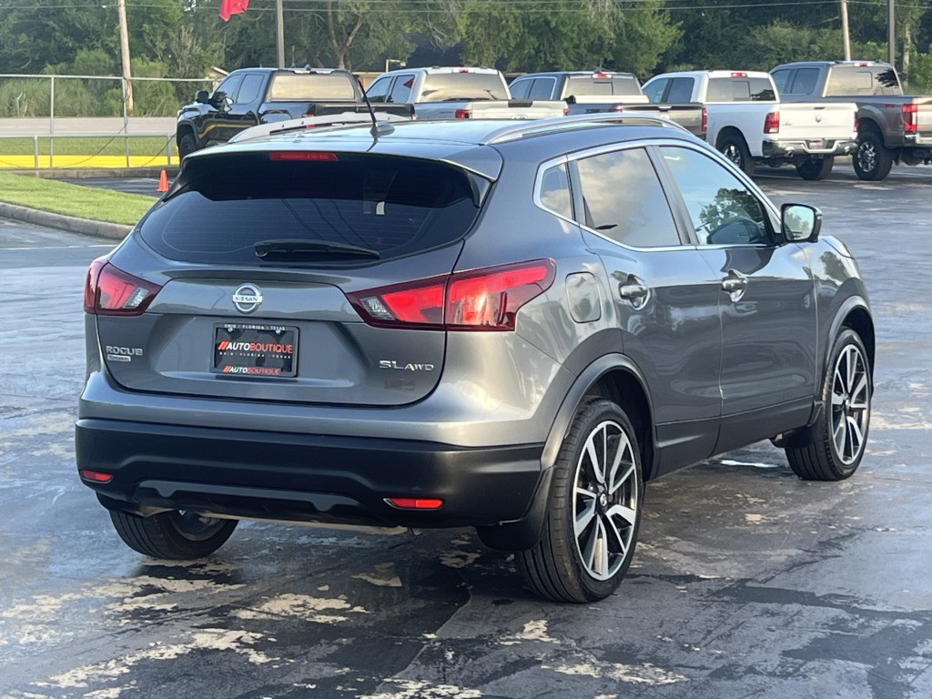 2017 Nissan Rogue Image 10