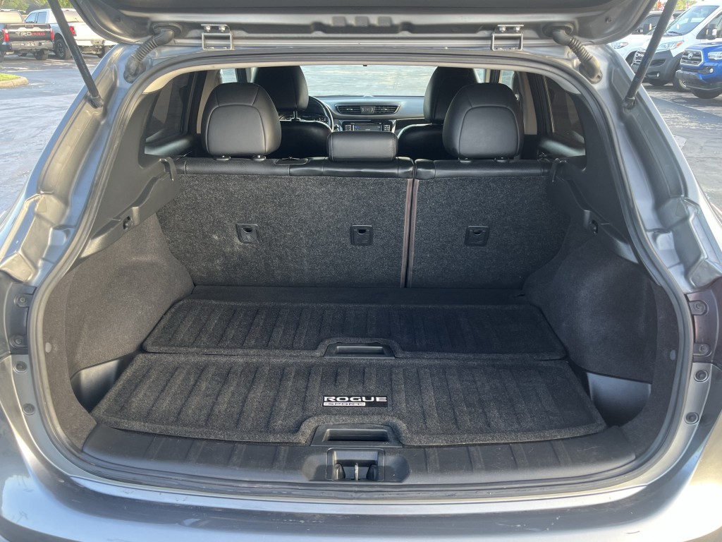 2017 Nissan Rogue Image 15