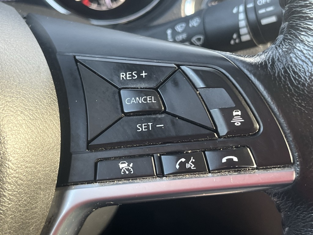2017 Nissan Rogue Image 21