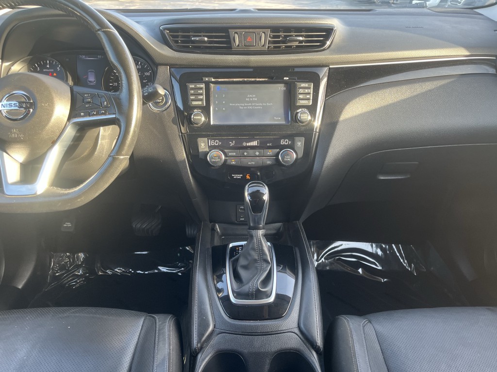 2017 Nissan Rogue Image 26