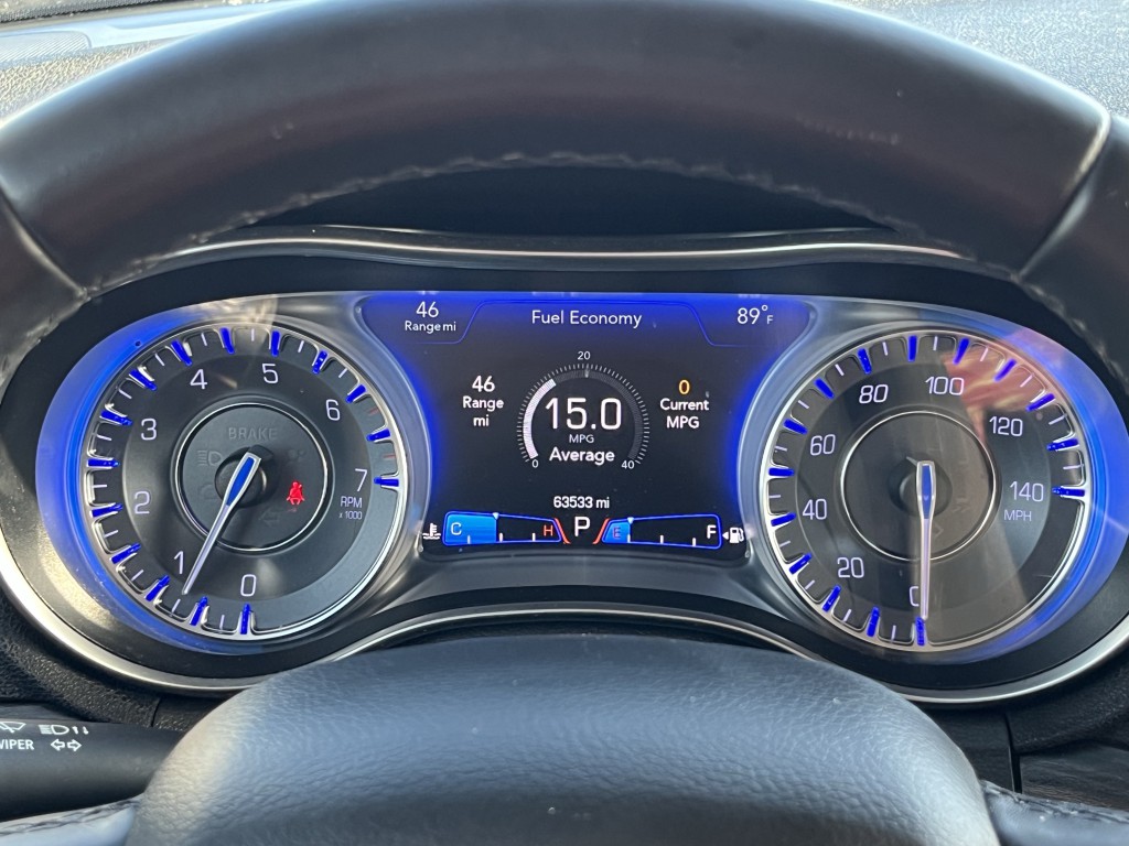 2018 Chrysler 300 Image 19