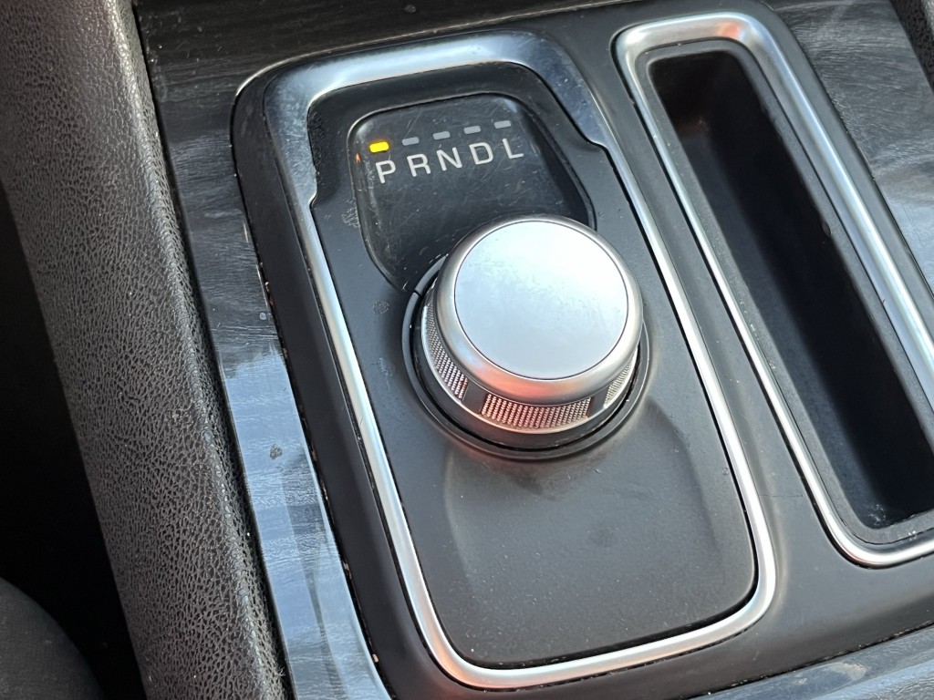 2018 Chrysler 300 Image 20