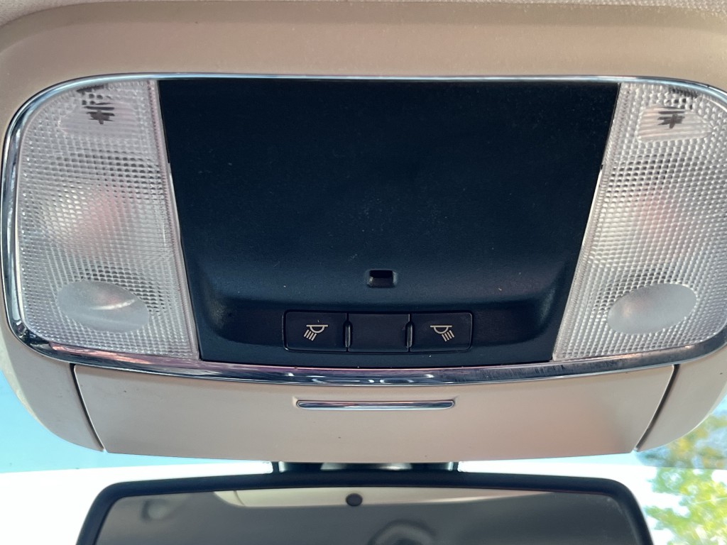 2018 Chrysler 300 Image 21