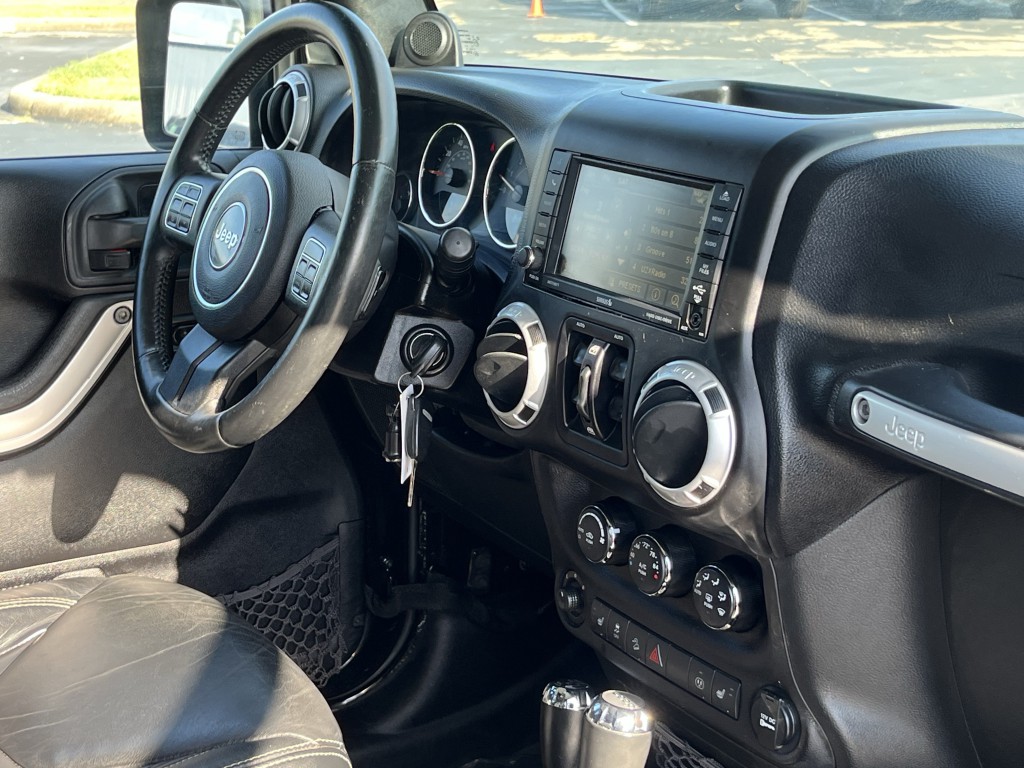 2014 Jeep Wrangler Unlimited Image 15