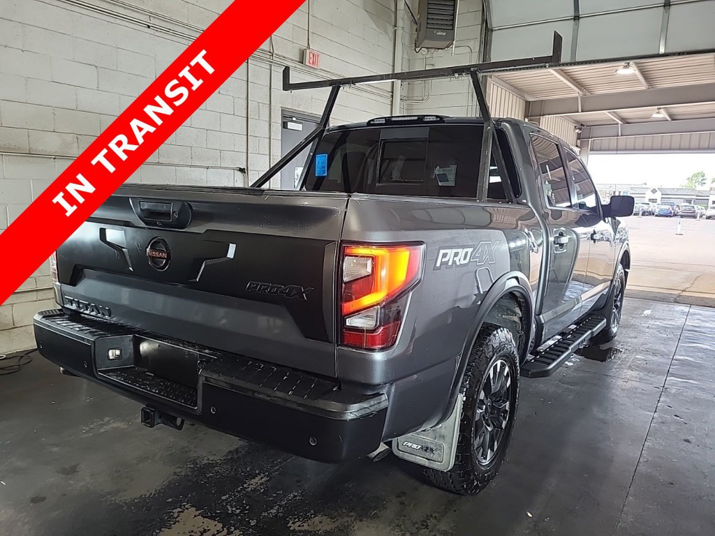2021 Nissan Titan Image 5
