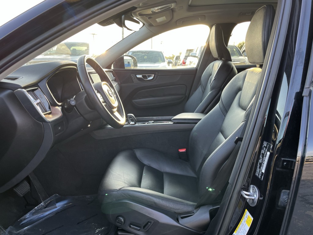 2023 Volvo XC60 Image 30