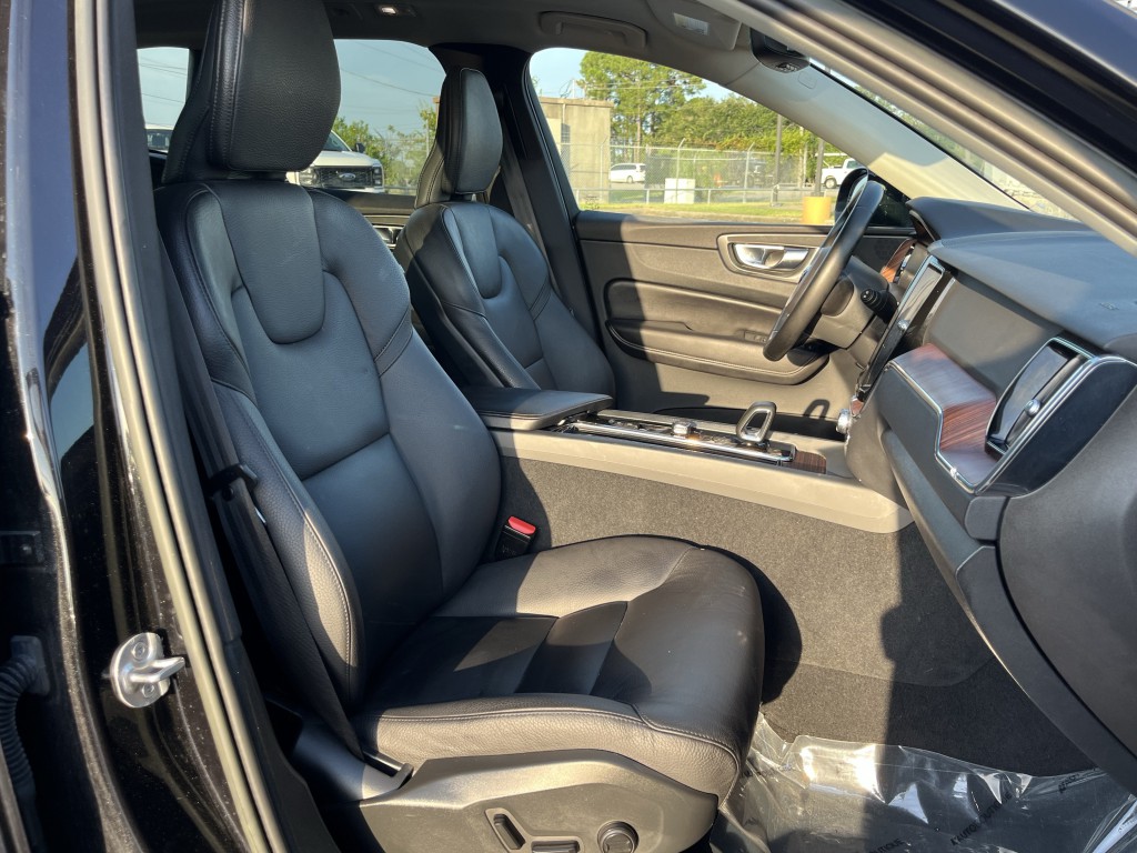 2023 Volvo XC60 Image 31
