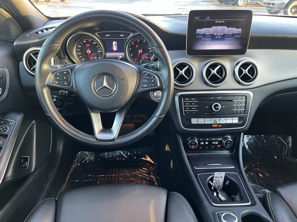 2019 Mercedes-Benz GLA-Class Image 19