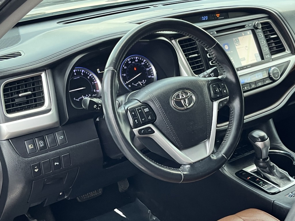 2019 Toyota Highlander Image 16