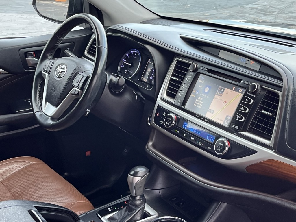 2019 Toyota Highlander Image 17