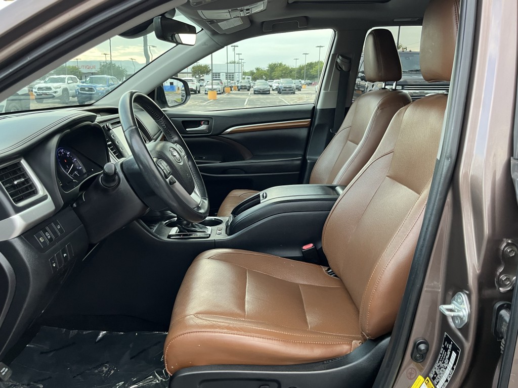 2019 Toyota Highlander Image 30