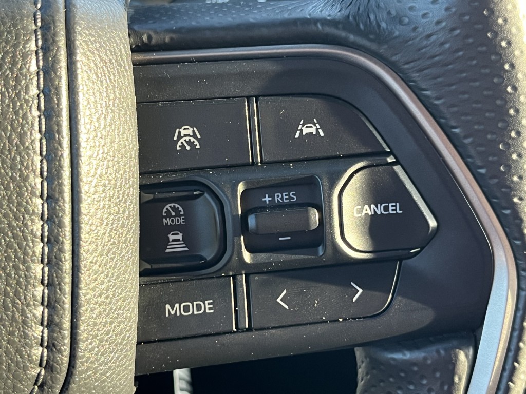 2025 Toyota 4Runner Image 21