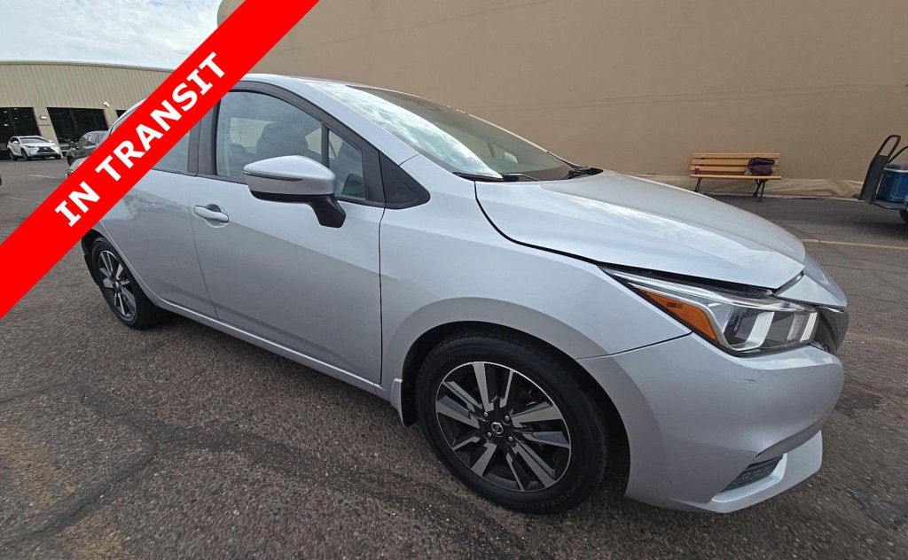 2021 Nissan Versa Image 1