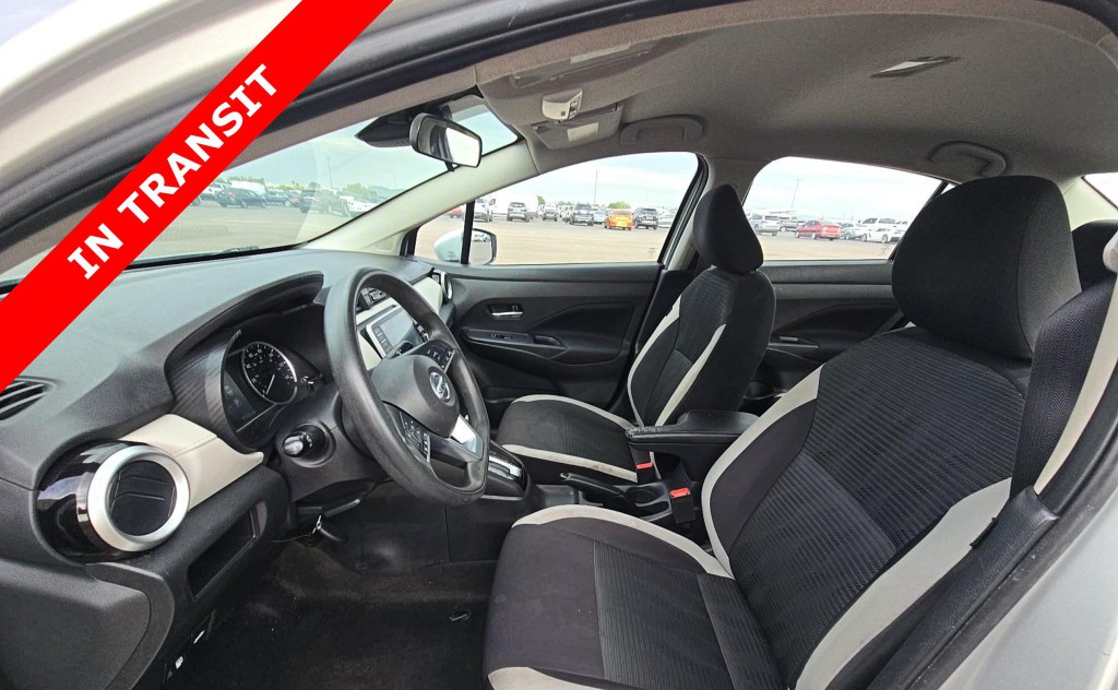 2021 Nissan Versa Image 7