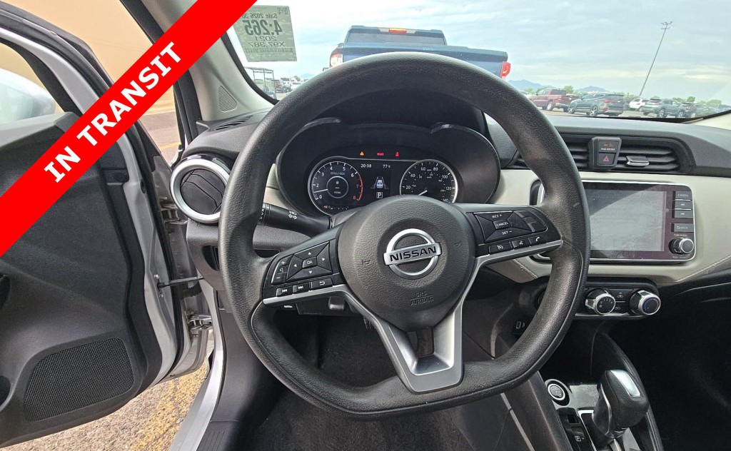 2021 Nissan Versa Image 8