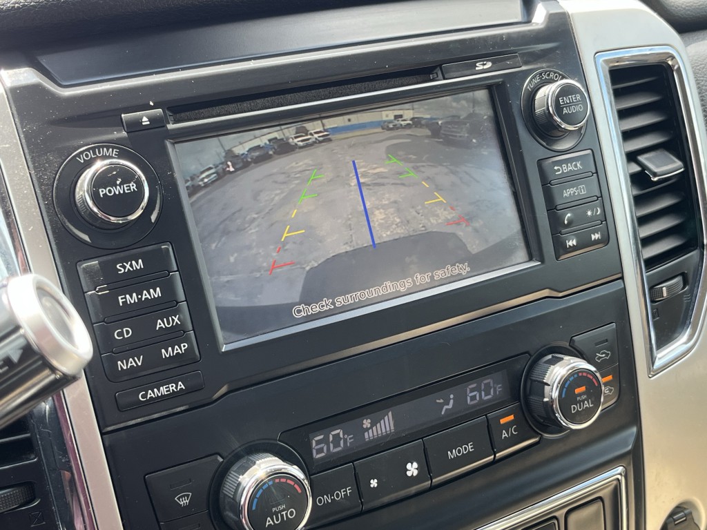 2016 Nissan Titan Image 7