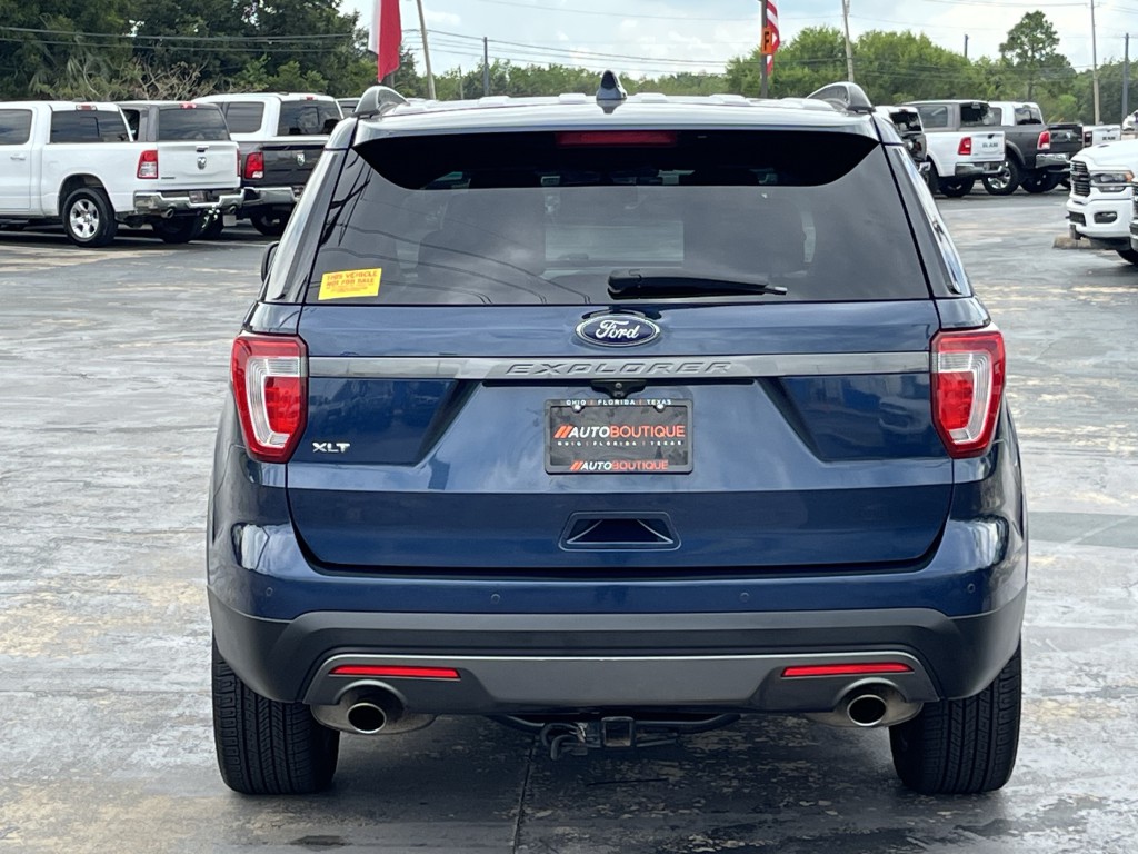 2017 Ford Explorer Image 10