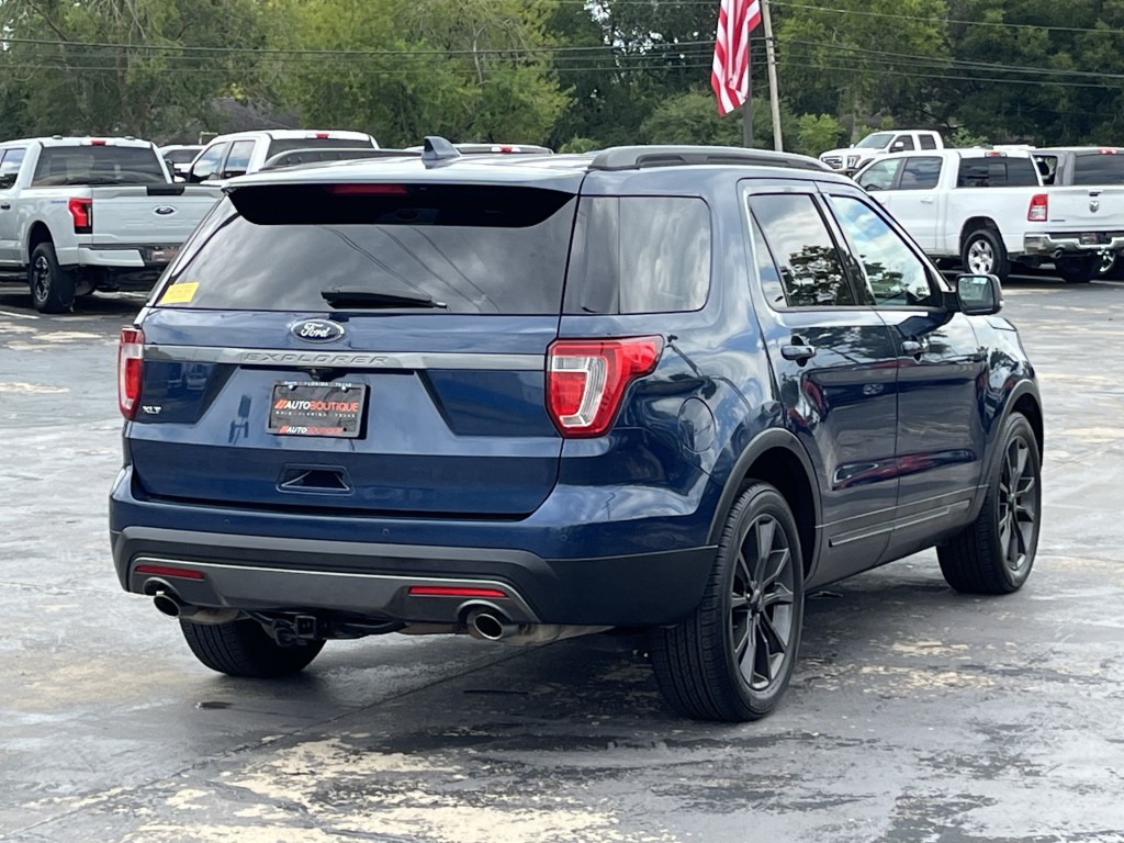 2017 Ford Explorer Image 11