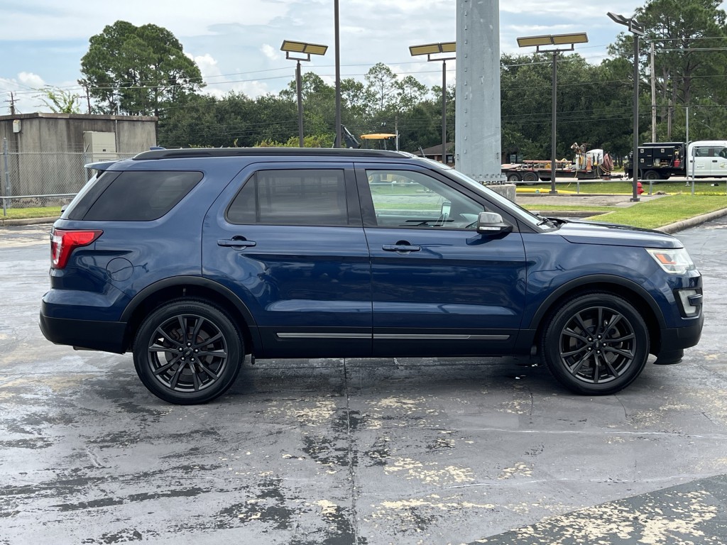 2017 Ford Explorer Image 13