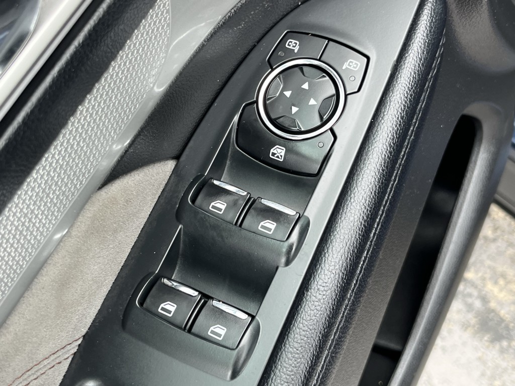 2017 Ford Explorer Image 18