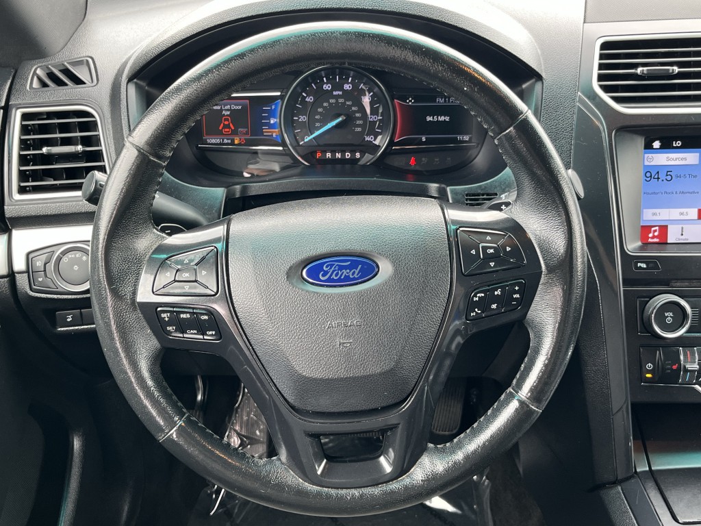 2017 Ford Explorer Image 19
