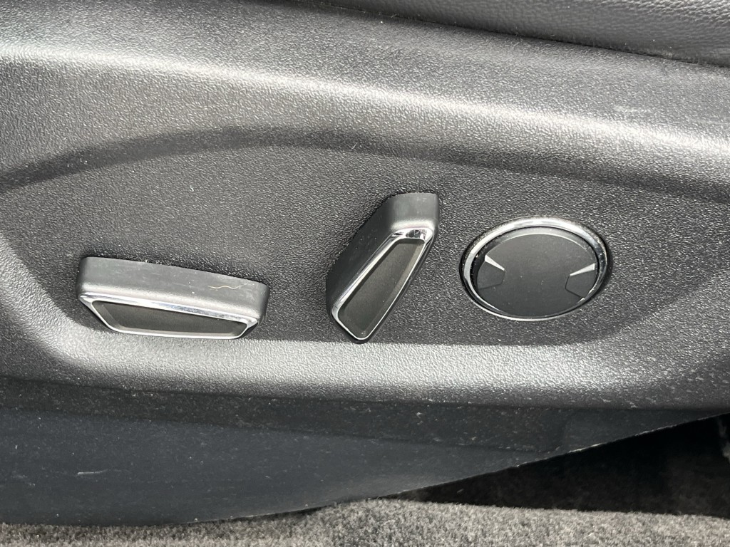 2017 Ford Explorer Image 27