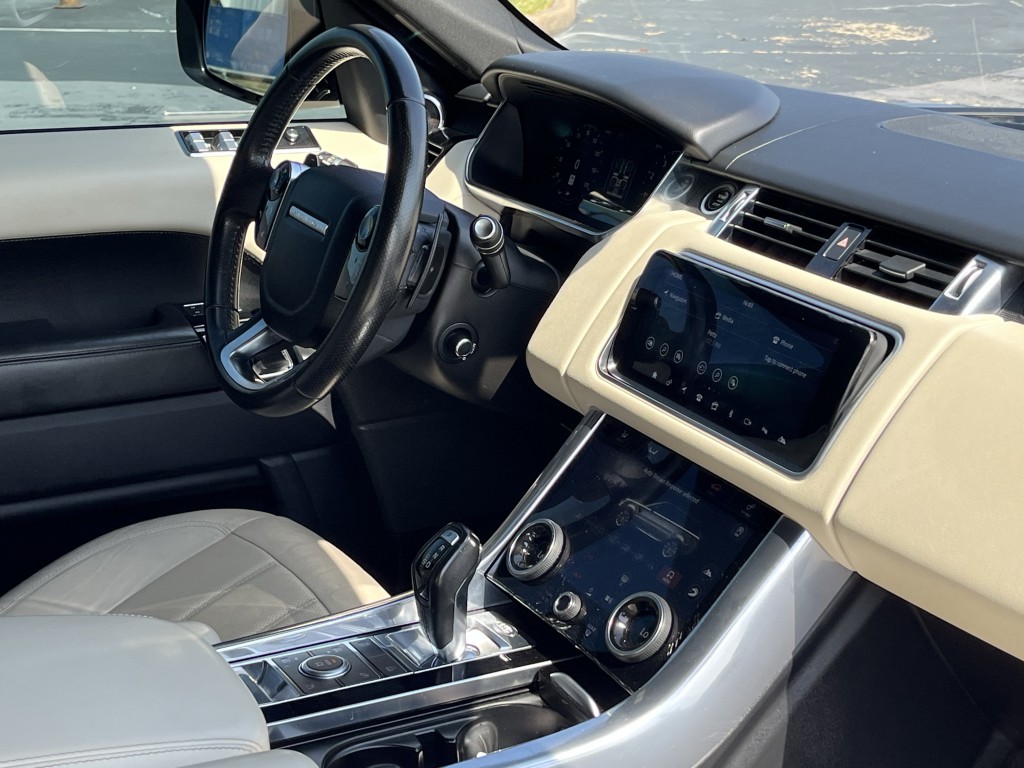 2018 Land Rover Range Rover Sport Image 18