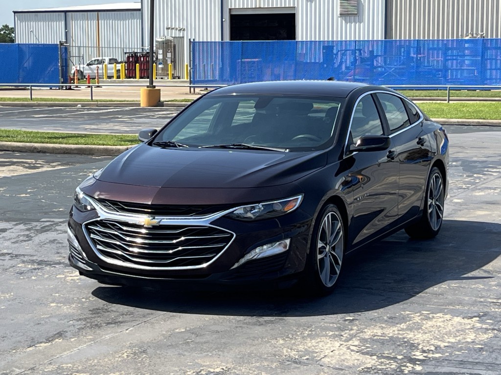 2021 Chevrolet Malibu Image 3