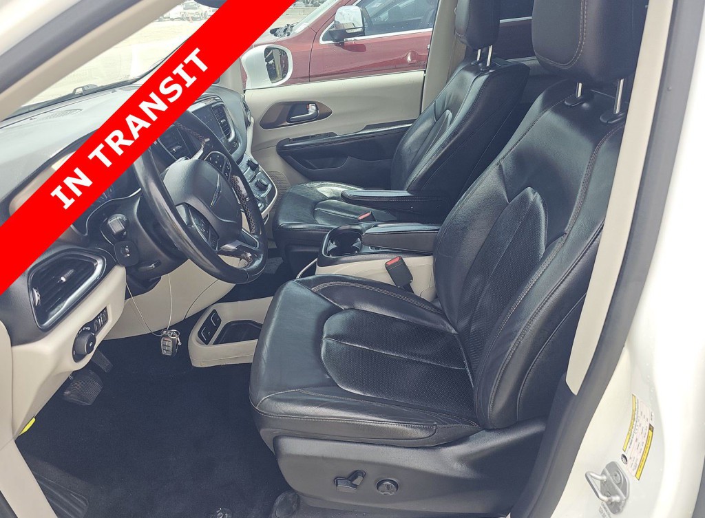 2019 Chrysler Pacifica Image 8