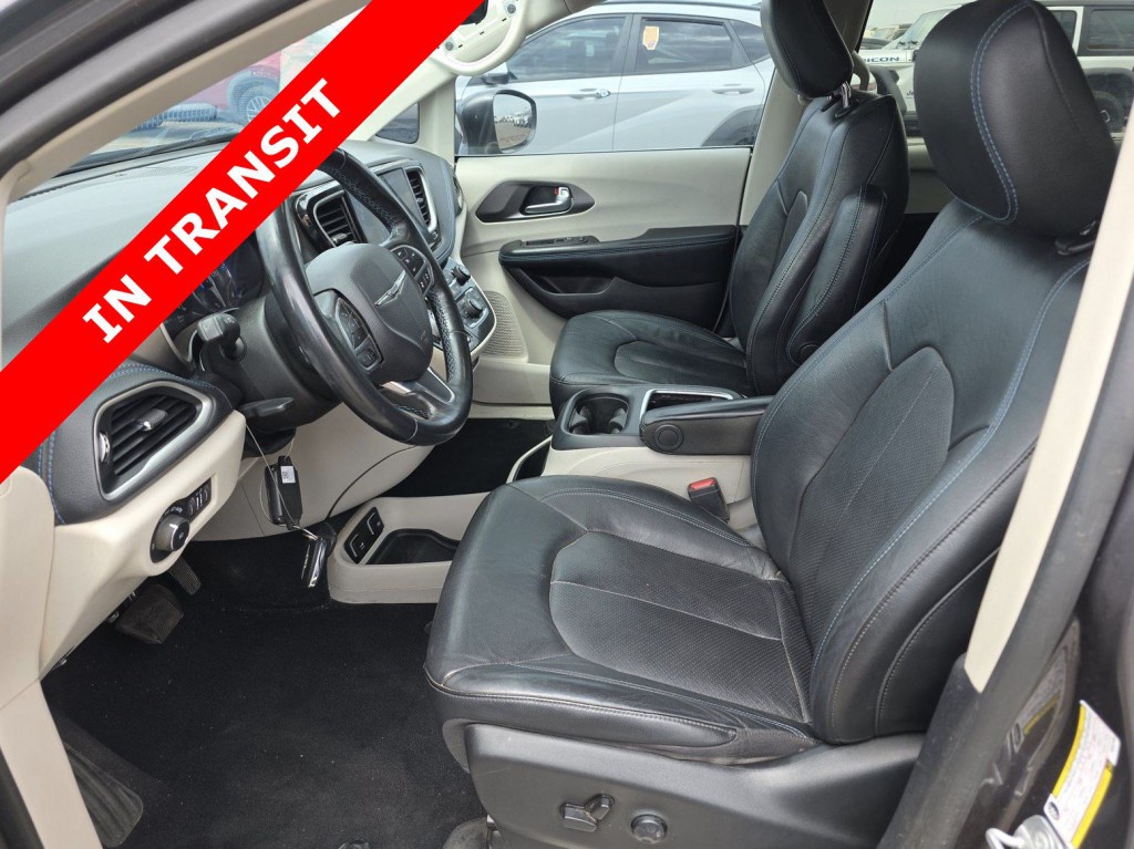 2020 Chrysler Pacifica Image 8