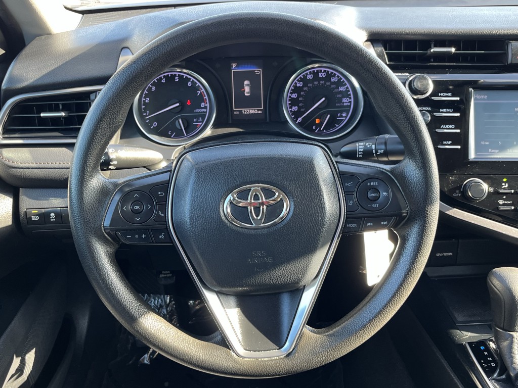 2019 Toyota Camry Image 17