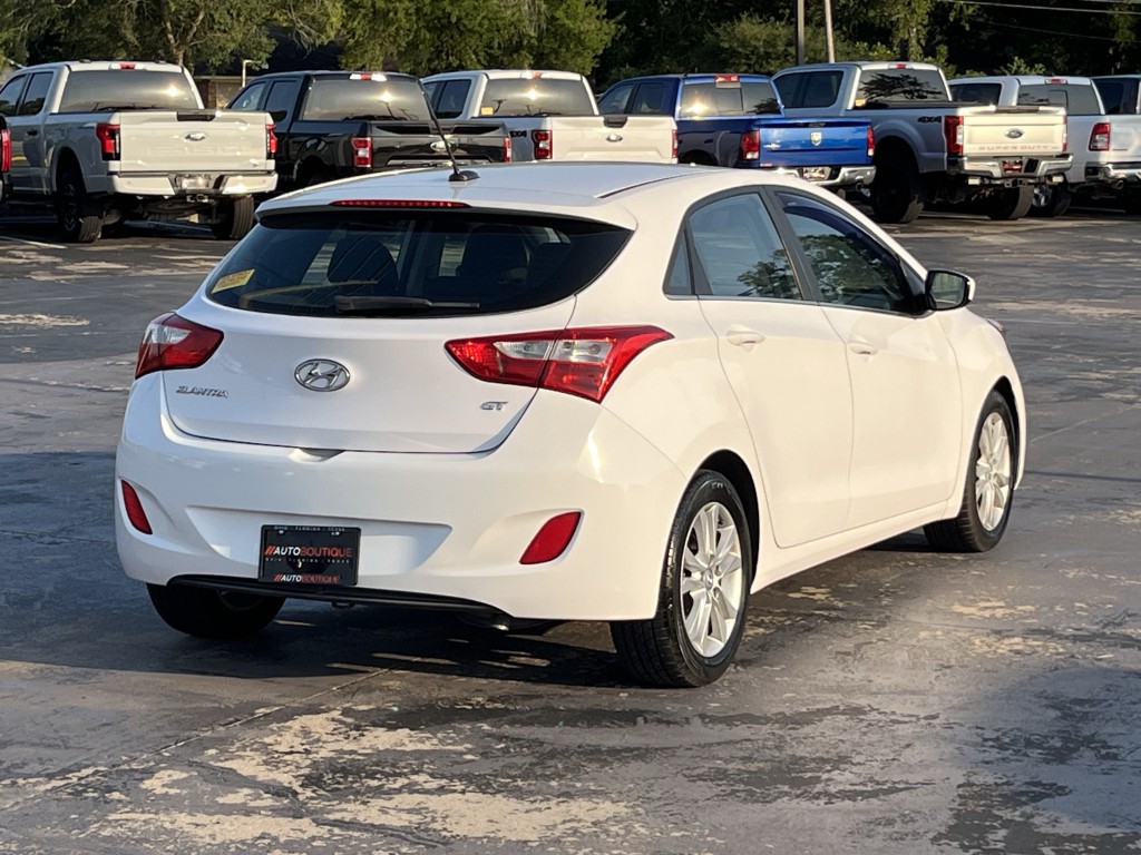 2014 Hyundai Elantra Image 9