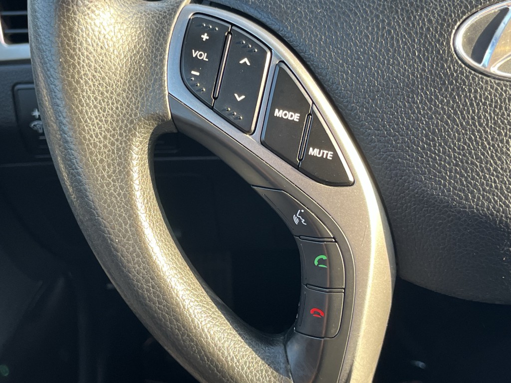 2014 Hyundai Elantra Image 18
