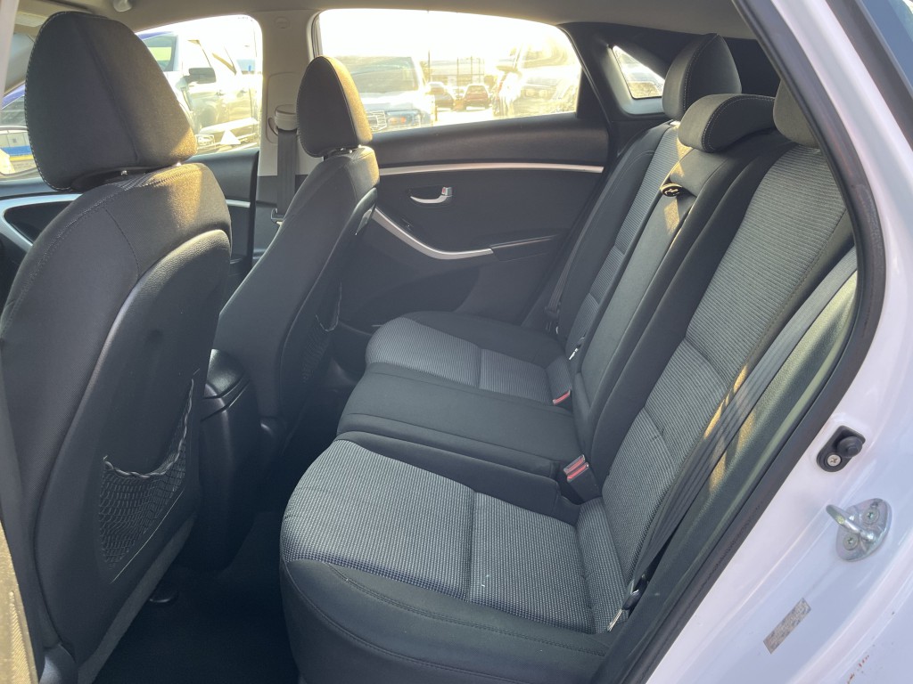 2014 Hyundai Elantra Image 28