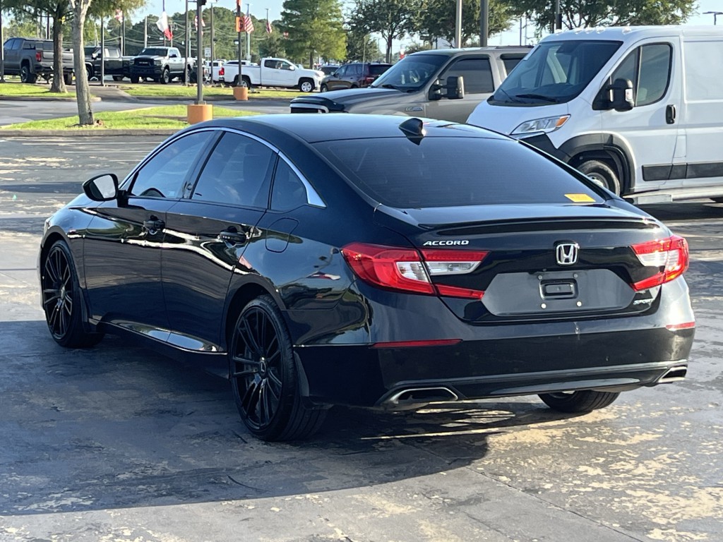 2018 Honda Accord Image 11