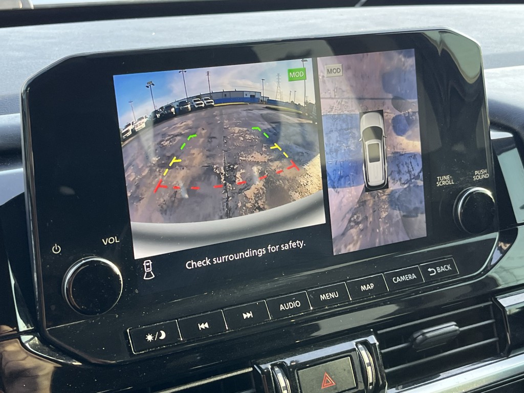 2022 Nissan Pathfinder Image 8