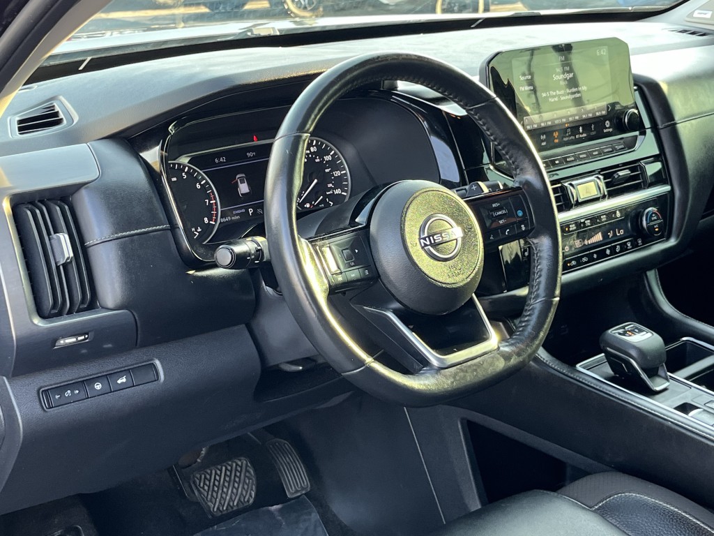 2022 Nissan Pathfinder Image 10