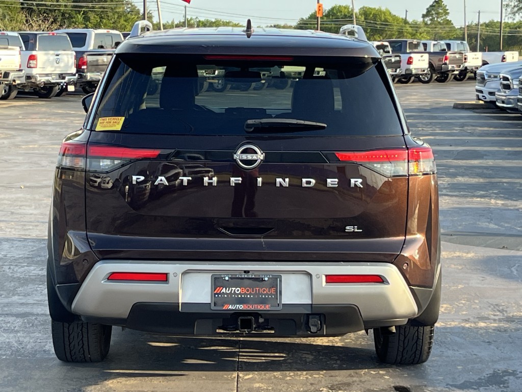 2022 Nissan Pathfinder Image 12