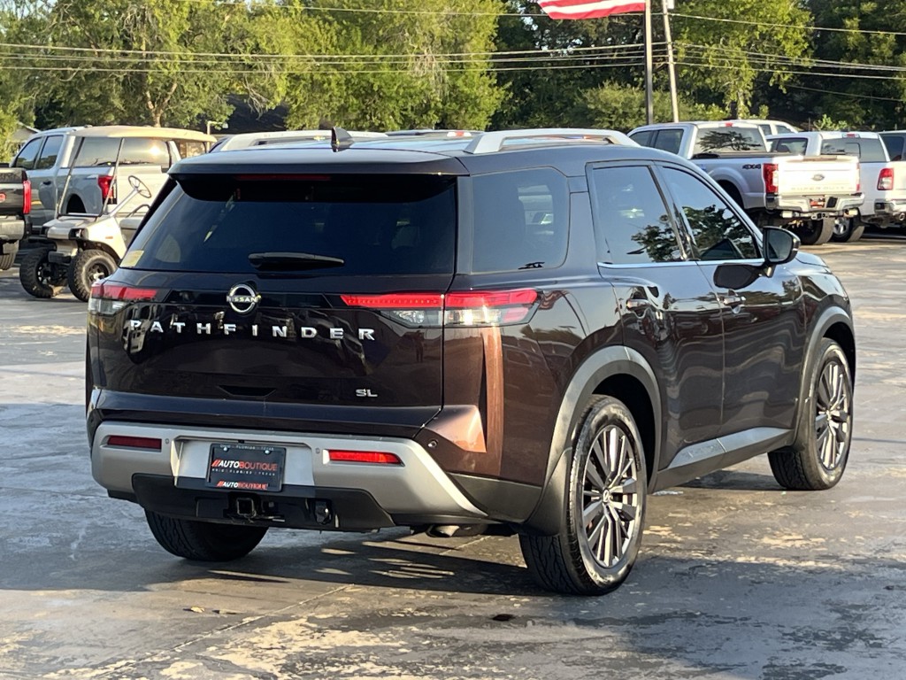 2022 Nissan Pathfinder Image 13