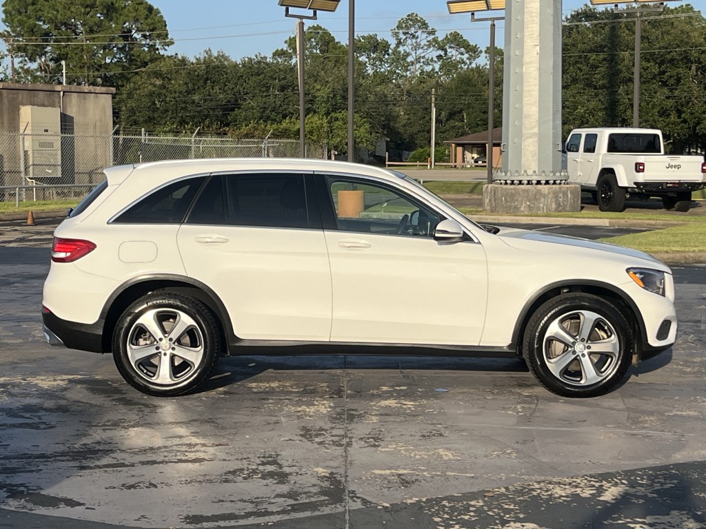 2016 Mercedes-Benz GLC-Class Image 13
