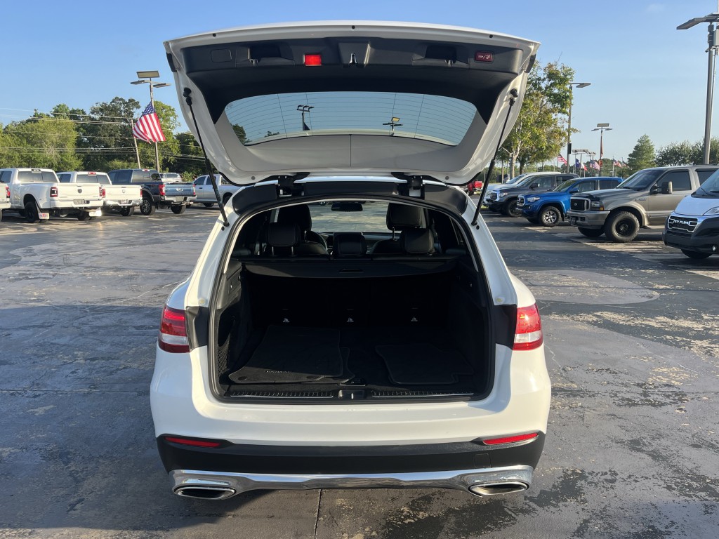 2016 Mercedes-Benz GLC-Class Image 14