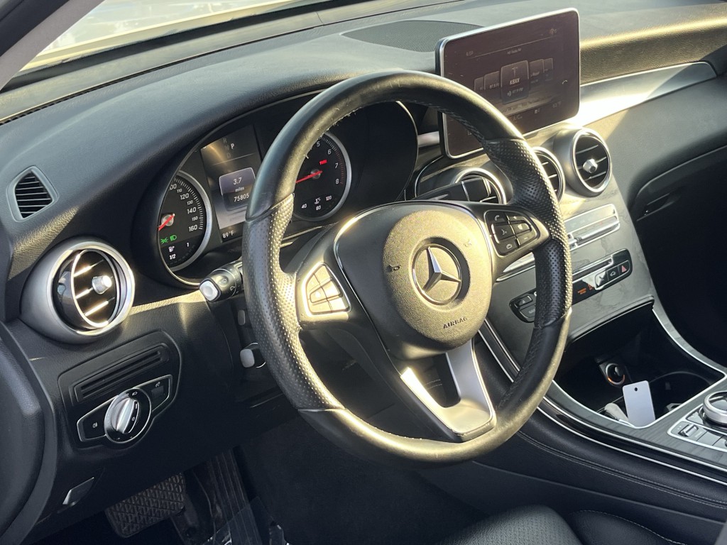 2016 Mercedes-Benz GLC-Class Image 18