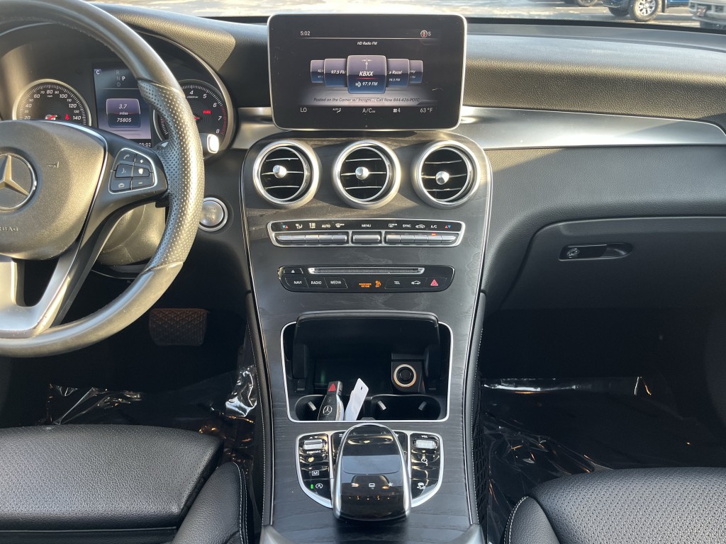 2016 Mercedes-Benz GLC-Class Image 27