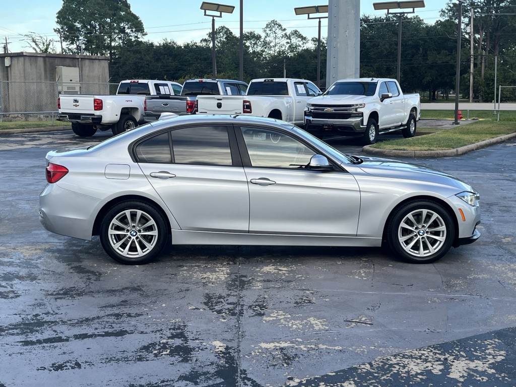2018 BMW 3 Series Image 13