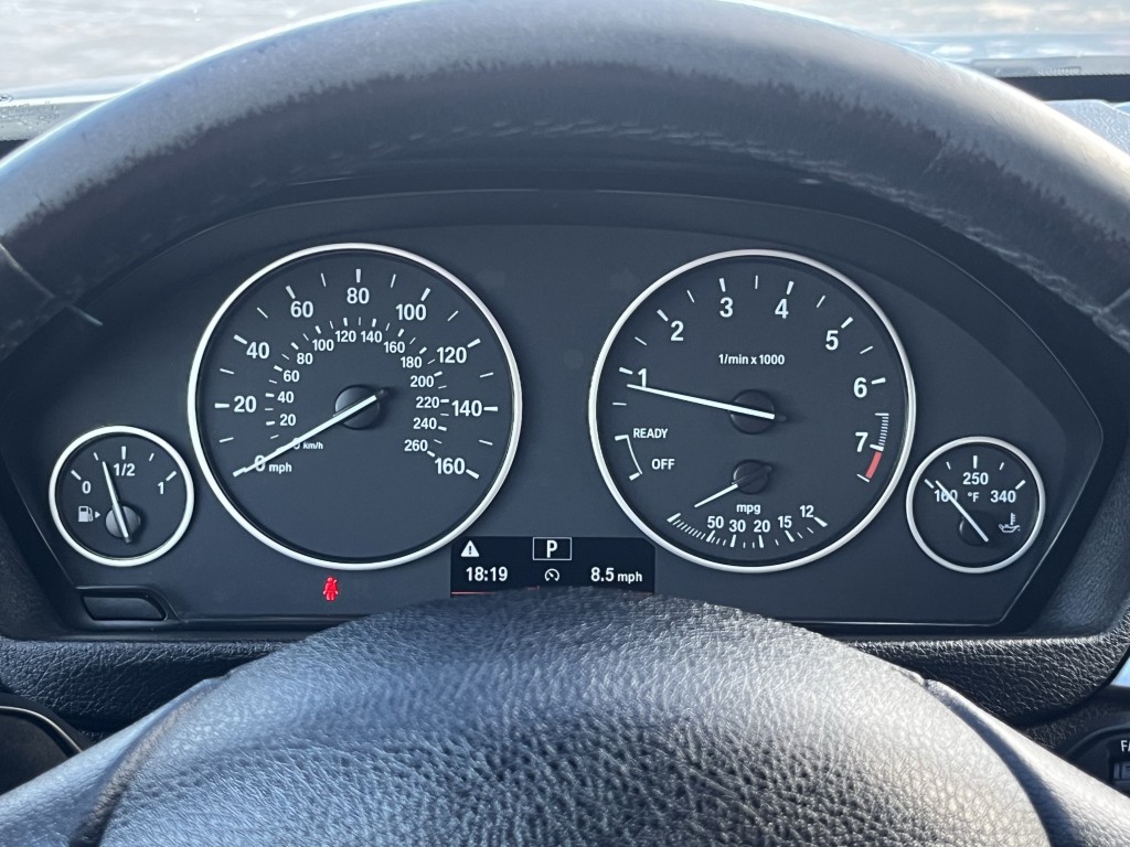 2018 BMW 3 Series Image 21