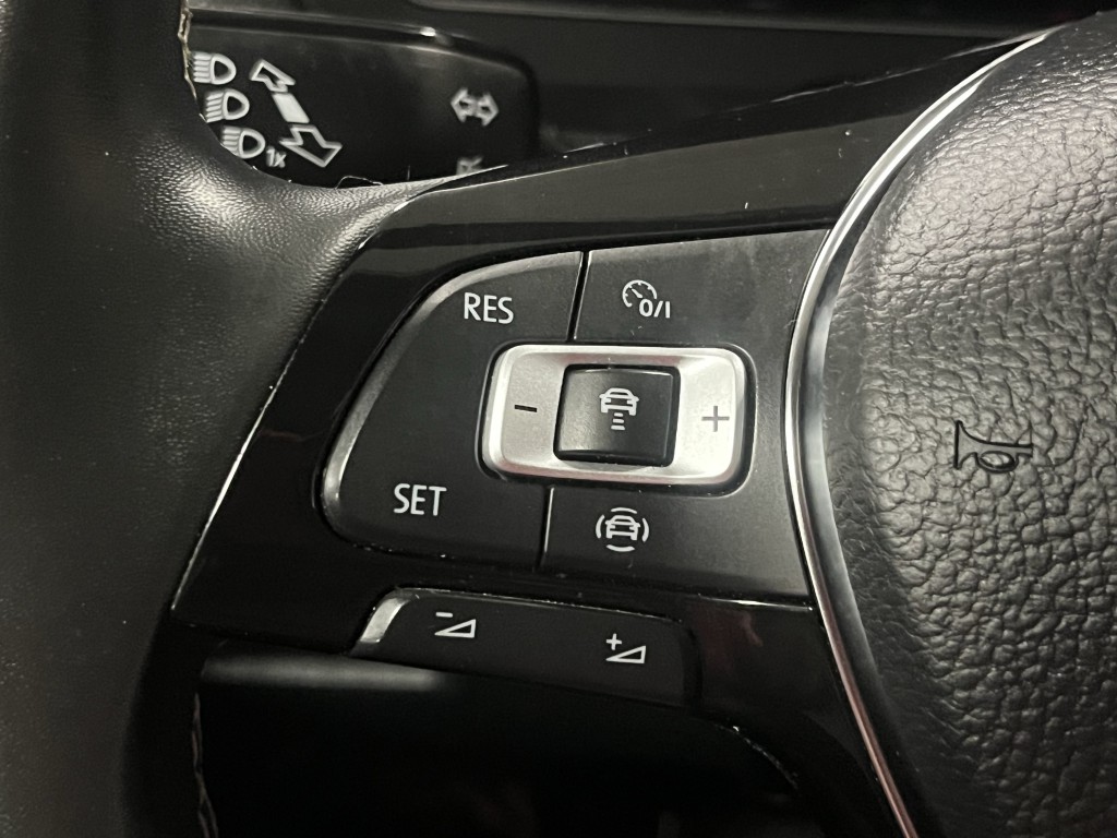2021 Volkswagen Tiguan Image 22