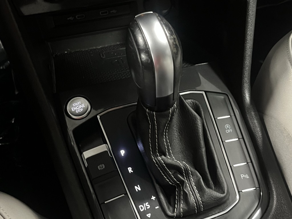 2021 Volkswagen Tiguan Image 25