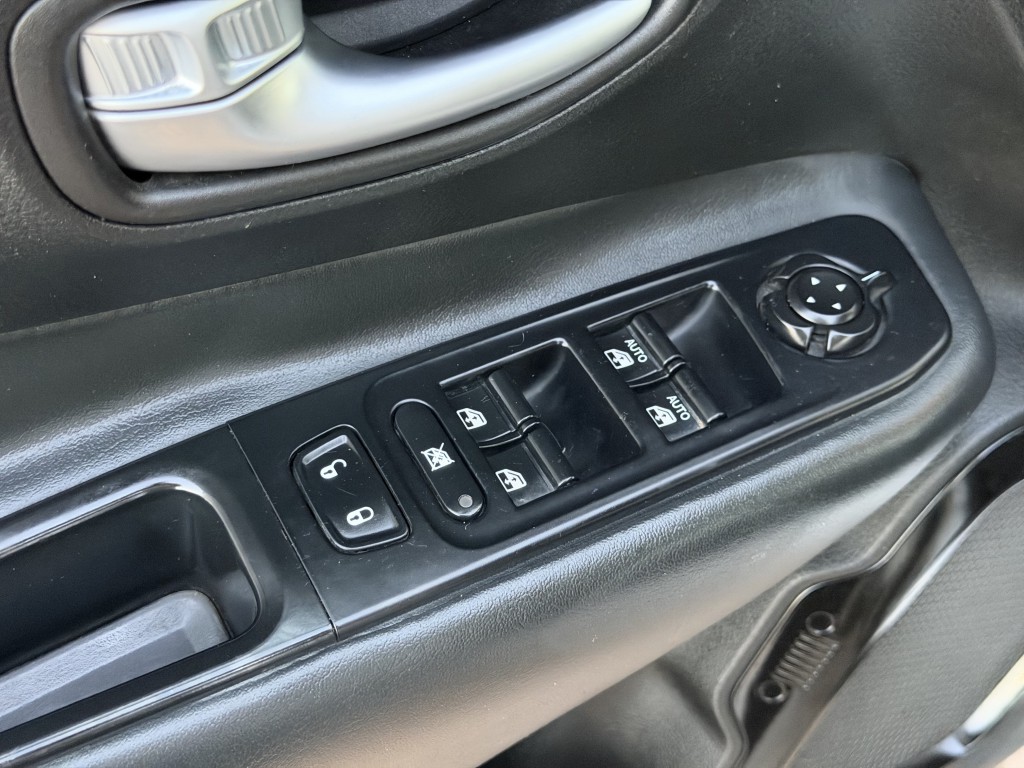 2018 Jeep Renegade Image 15