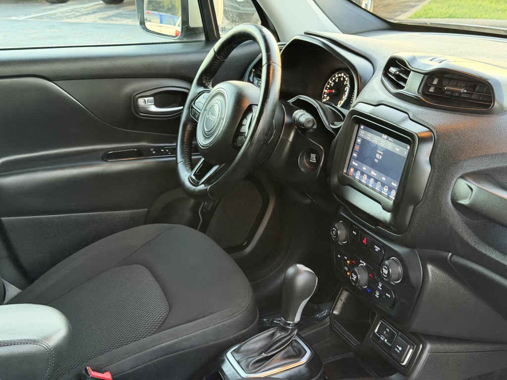 2018 Jeep Renegade Image 20