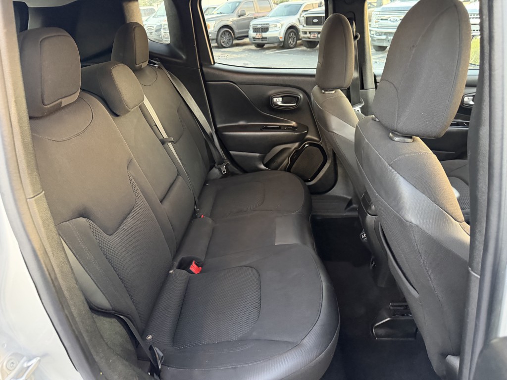 2018 Jeep Renegade Image 25